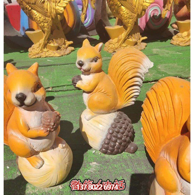 集游樂、景觀、動(dòng)物園于一體的玻璃鋼仿真卡通動(dòng)物游樂場