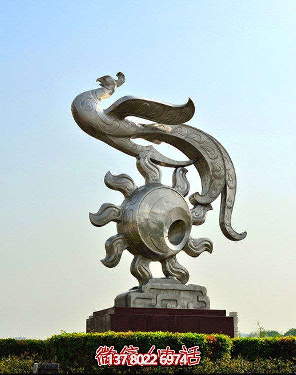 定制玻璃鋼孔雀仿銅雕塑，點(diǎn)綴你的家園