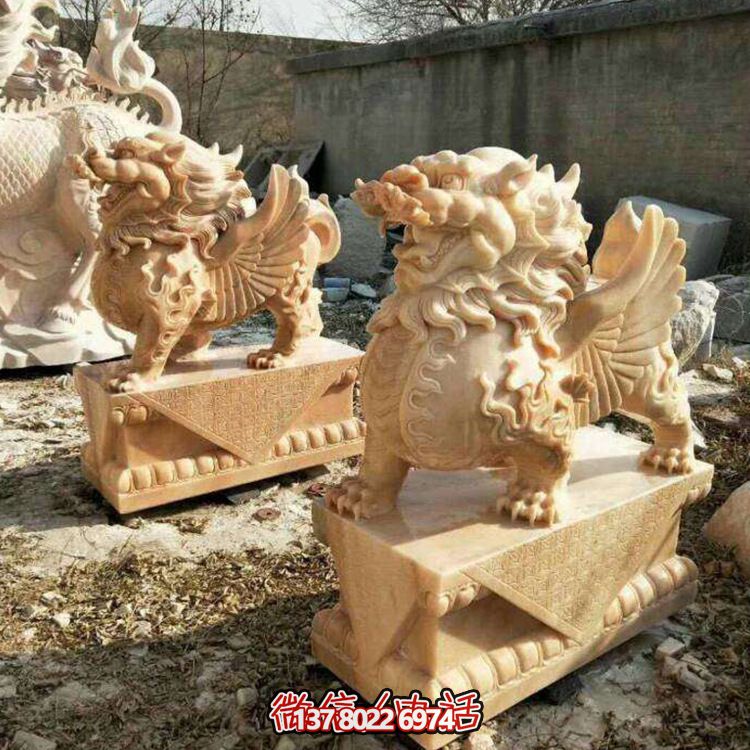 黃蠟石麒麟雕塑，精美石雕景區(qū)裝飾