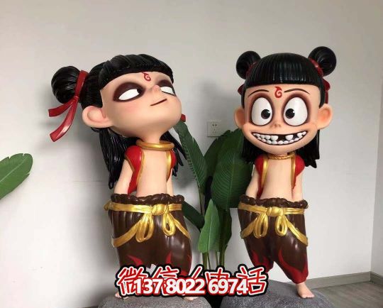 玻璃鋼哪吒雕塑精美彩繪，給景區(qū)園林增色不少