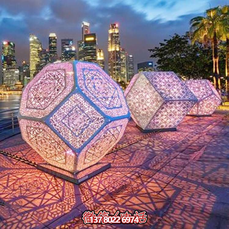 創(chuàng)意不銹鋼鏤空景觀雕塑，添彩美化戶外廣場