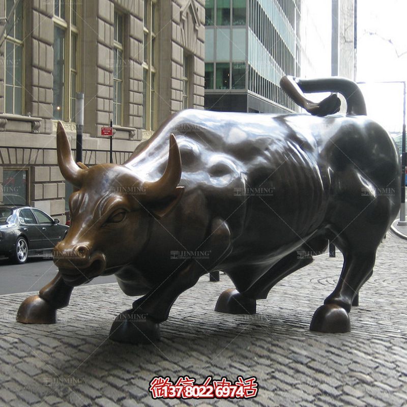 玻璃鋼仿真牛雕塑，精美仿真動物裝點城市街道