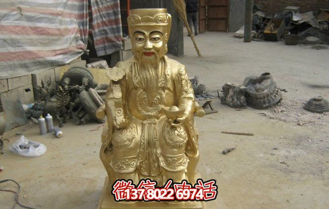 手工制作的供奉佛像，傳承古老文化的精粹