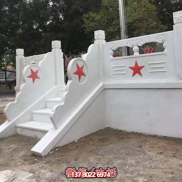 石欄桿護(hù)欄系統(tǒng)，為大理學(xué)校、政府及單位提供安全升旗臺