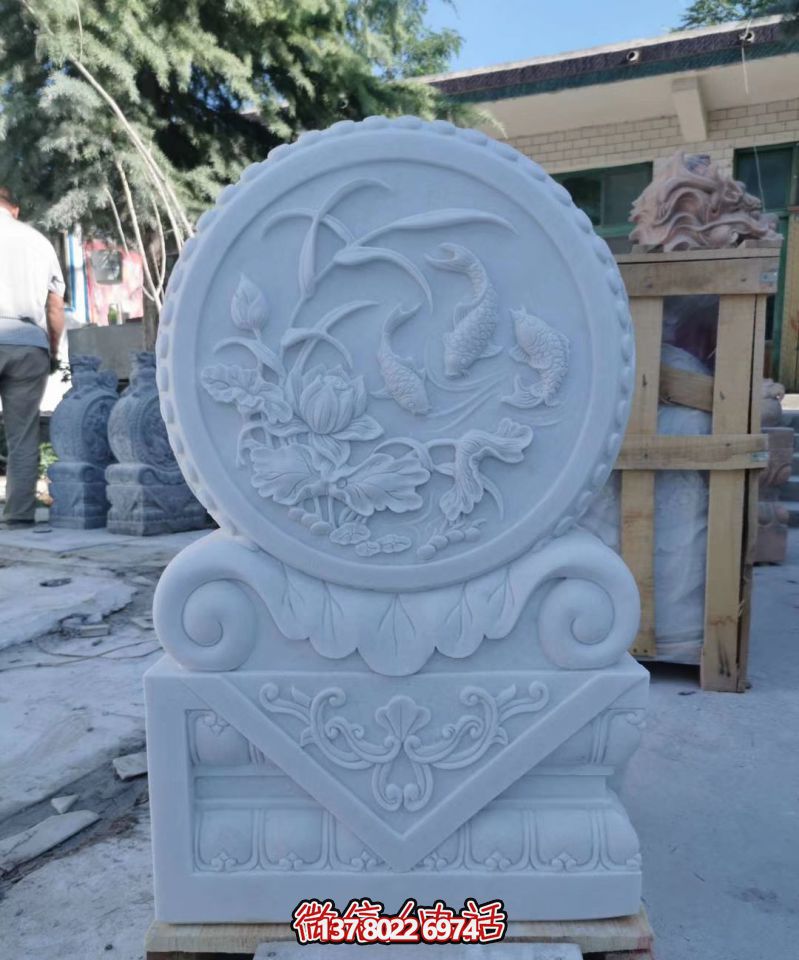 精美大理石雕刻荷花抱鼓石門(mén)墩，點(diǎn)綴庭院門(mén)口