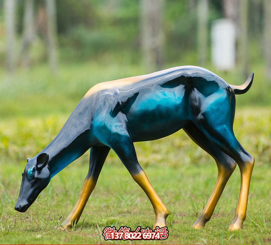 玻璃鋼彩繪梅花鹿雕塑，裝點(diǎn)園林景觀