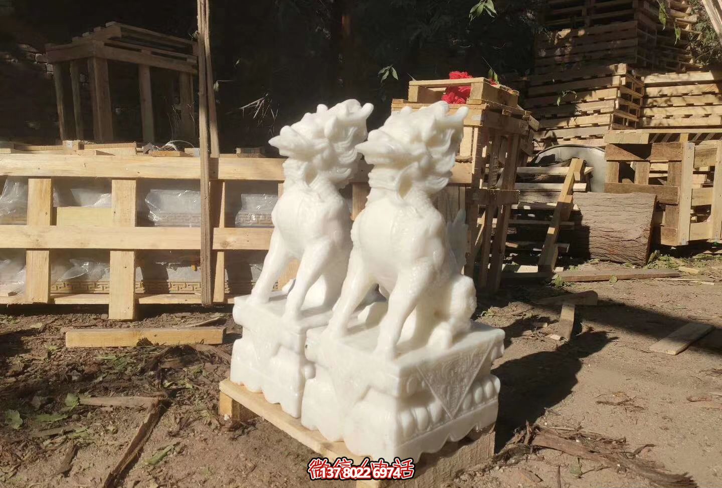 靈動(dòng)美景——古典漢白玉石雕麒麟雕塑