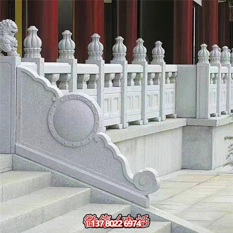 精美石雕欄桿欄板，點(diǎn)綴景區(qū)景點(diǎn)，增添園林雕塑之美