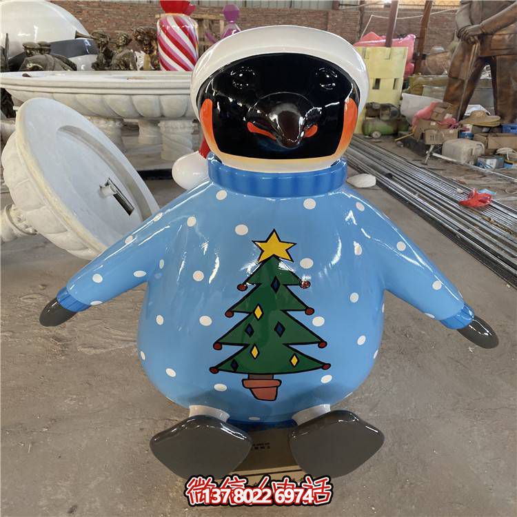 玻璃鋼游樂(lè)場(chǎng)，彩繪企鵝小品雕塑精美擺放