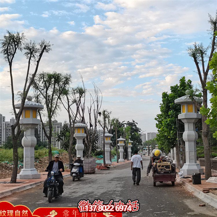 精美絕倫的大型石雕燈籠，專為園林路燈定制