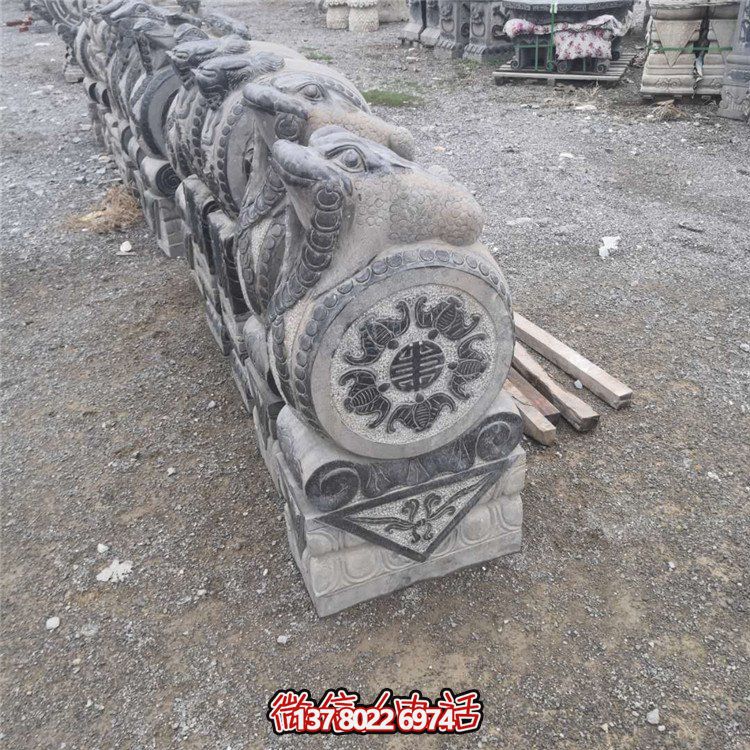 傳統(tǒng)文化雕刻家具——金蟾抱鼓石青石門(mén)墩