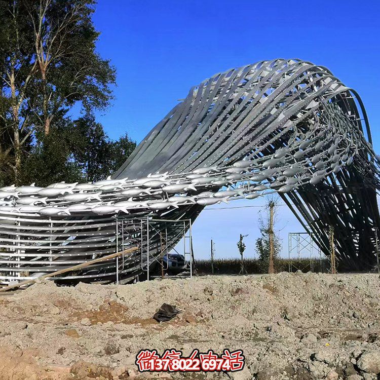 沖浪魚(yú)群、水波不銹鋼景觀雕塑