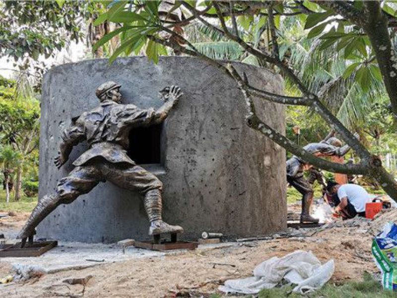 戰(zhàn)爭(zhēng)主題銅雕人物